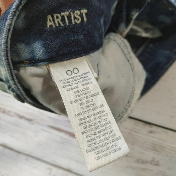 American Eagle Upcycled 2 button Shorts sz 00 Reverse Tie Dye Denim Cutoff AE - Picture 3 of 7